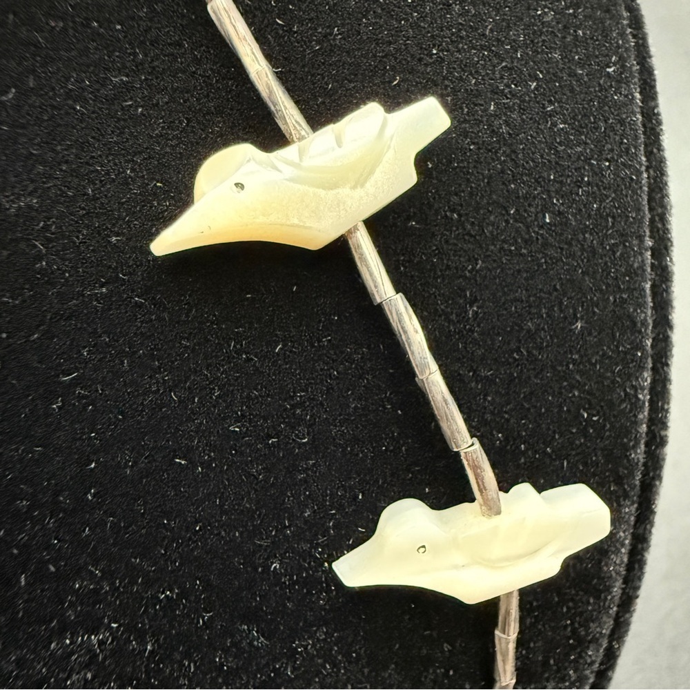 Vintage Native American Mother of Pearl Heishi Bird and Liquid Silver Necklace - Picture 7 of 16